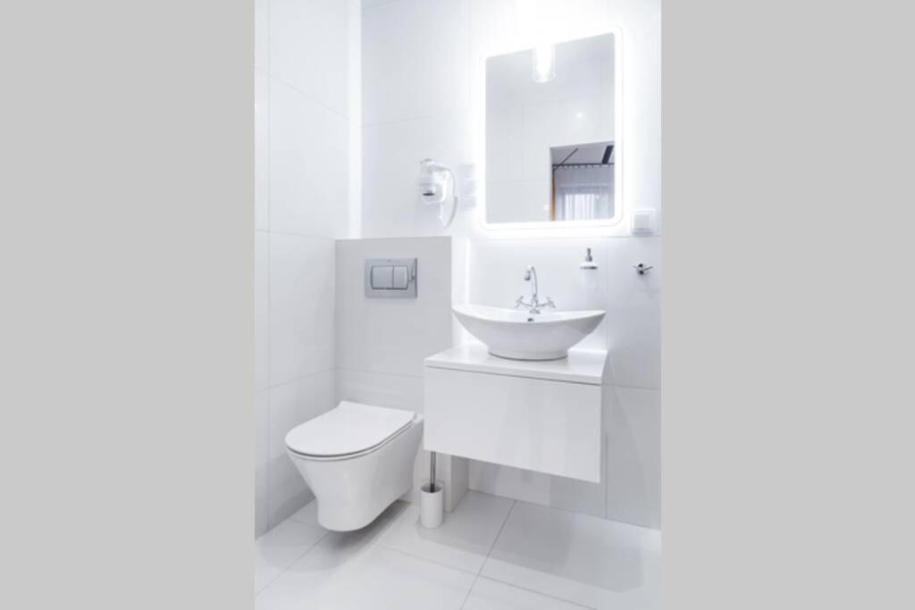 Househost Apartment: Miodowa 42/8B Street Krasków Εξωτερικό φωτογραφία